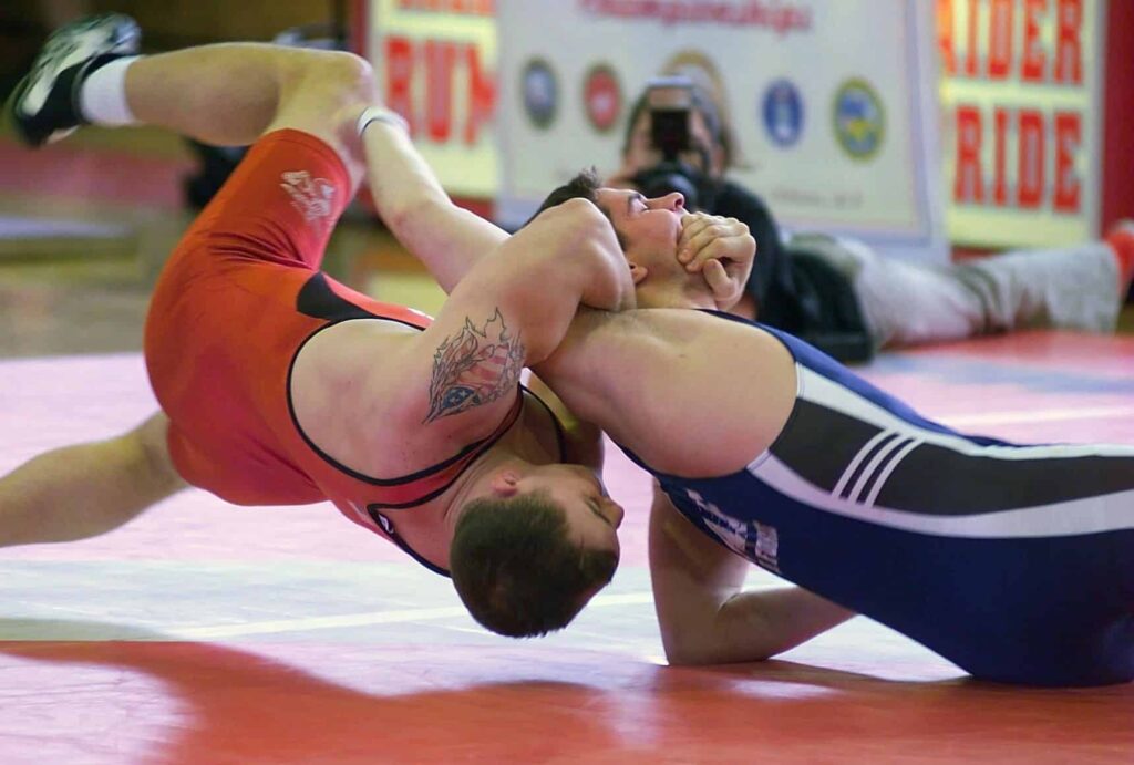 Differences between folkstyle and freestyle wrestling